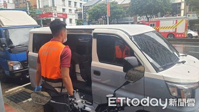 北市廂型車停路邊逾3天　車主屍水滲出死因待釐清