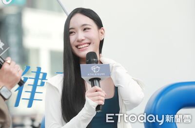 小S二女兒Lily拿下內衣代言　身上的運動褲裙「媽媽打匹克球也能穿」