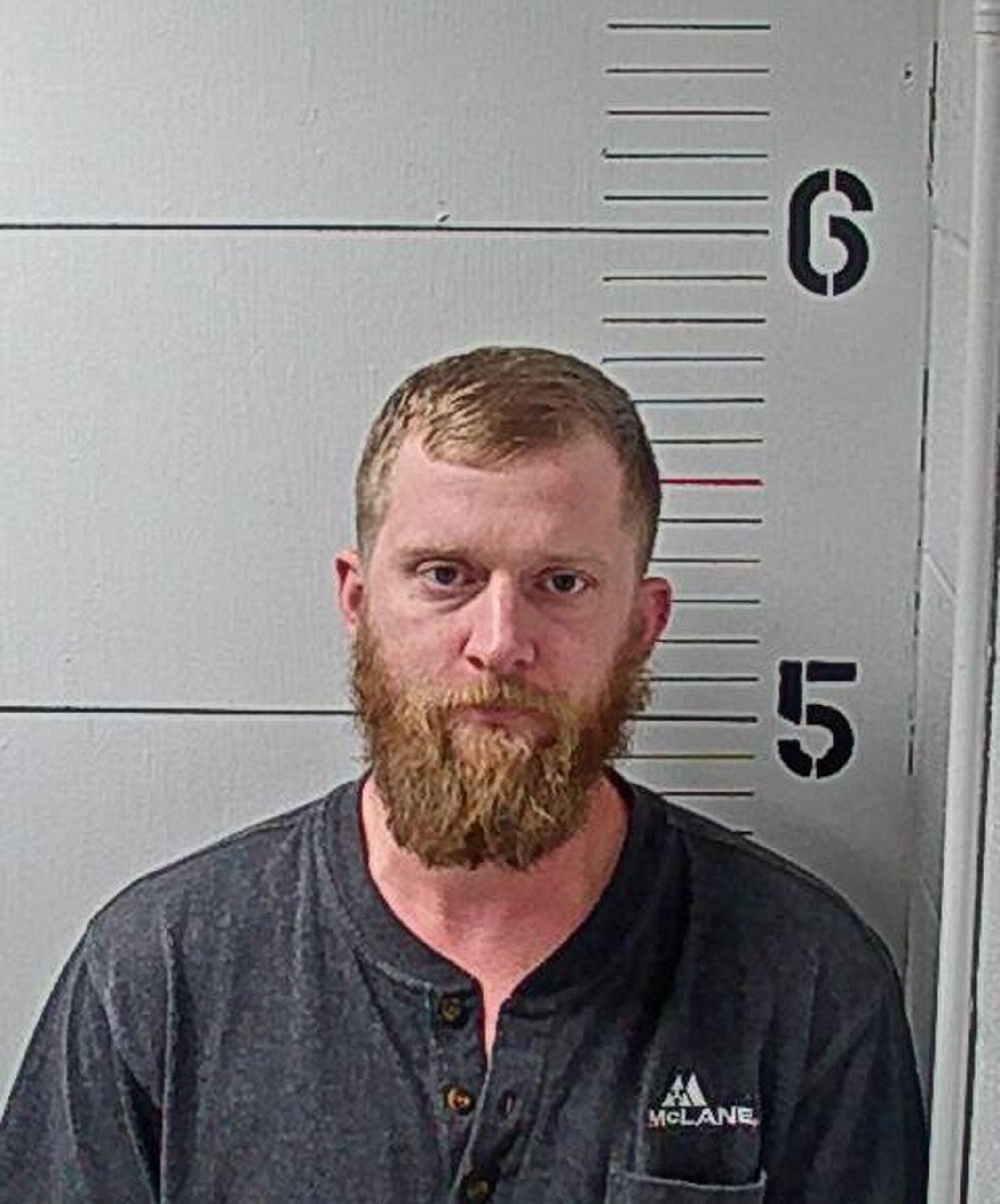 Charges Against Todd Chrisley's Son Kyle Have Been Dropped After He Allegedly Sent Death Threats To His Ex-Wife&nbsp;