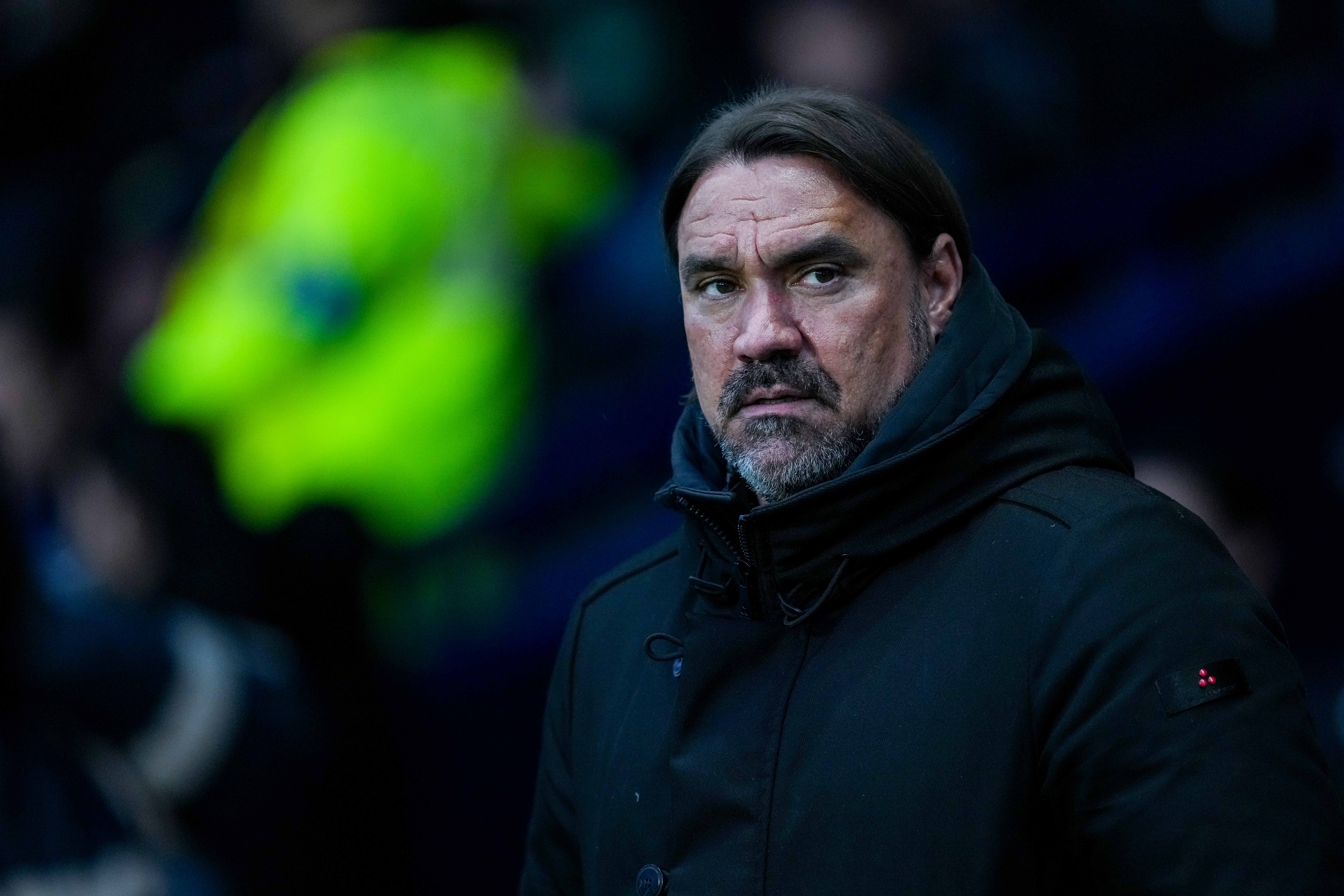 OXFORD, ENGLAND - APRIL 18: Daniel Farke of Leeds United looks on during the Sky Bet Championship match between Oxford United FC and Leeds United FC at Kassam Stadium on April 18, 2025 in Oxford, England. (Photo by Malcolm Bryce/Leeds United via Getty Images)