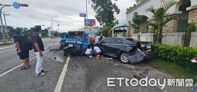 恐怖女開車暴衝1死2傷！夫婦看病遭撞飛　妻子傷重身亡