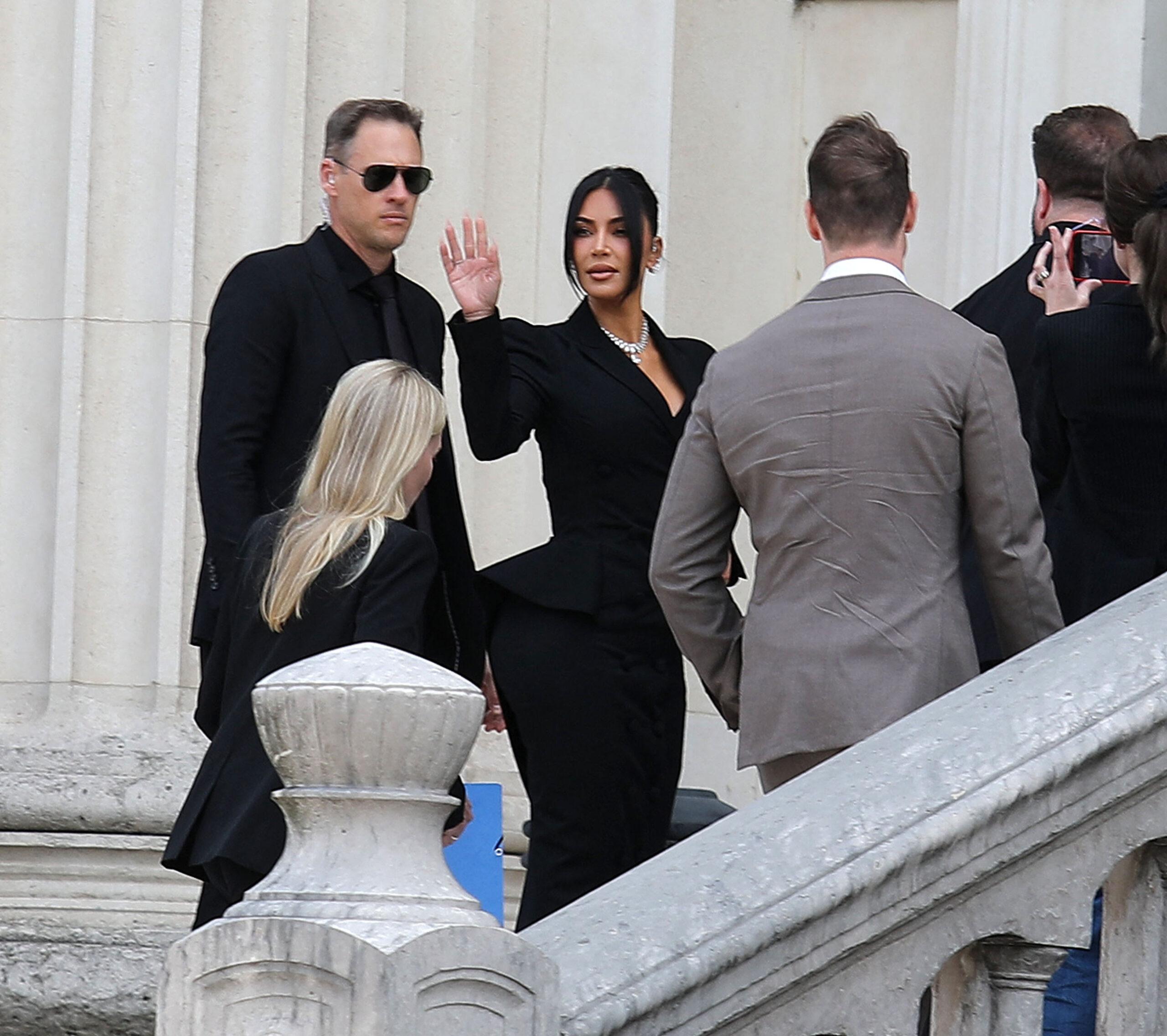 Kim Kardashian arrives at the Palais de Justice in Paris
