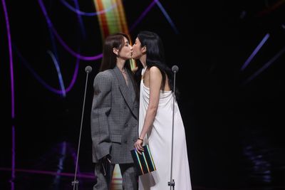 楊謹華女女吻柯佳嬿「蕊了2天」　柯震東曝對話內幕&hellip;一看嚇傻！