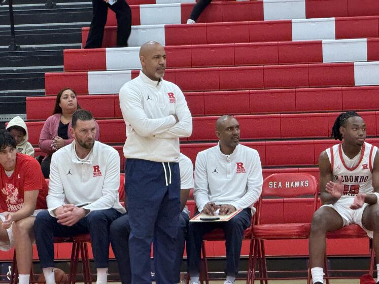Redondo Union coach Reggie Morris Jr.