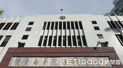 前員工放炮討薪水！養雞場老闆扁他　「木棍插嘴施轉」推下橋奪命