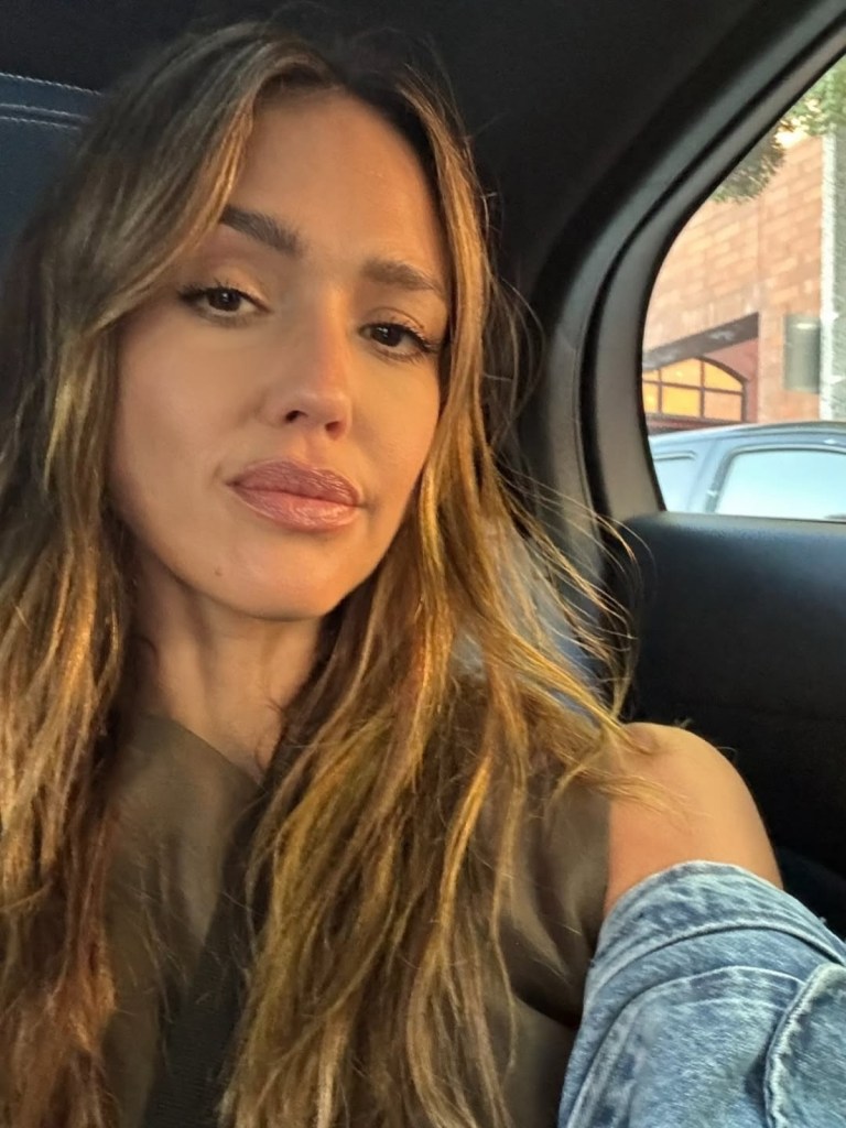 Jessica Alba and Danny Ramirez Spotted Out on Dinner Date After Cancun Vacation