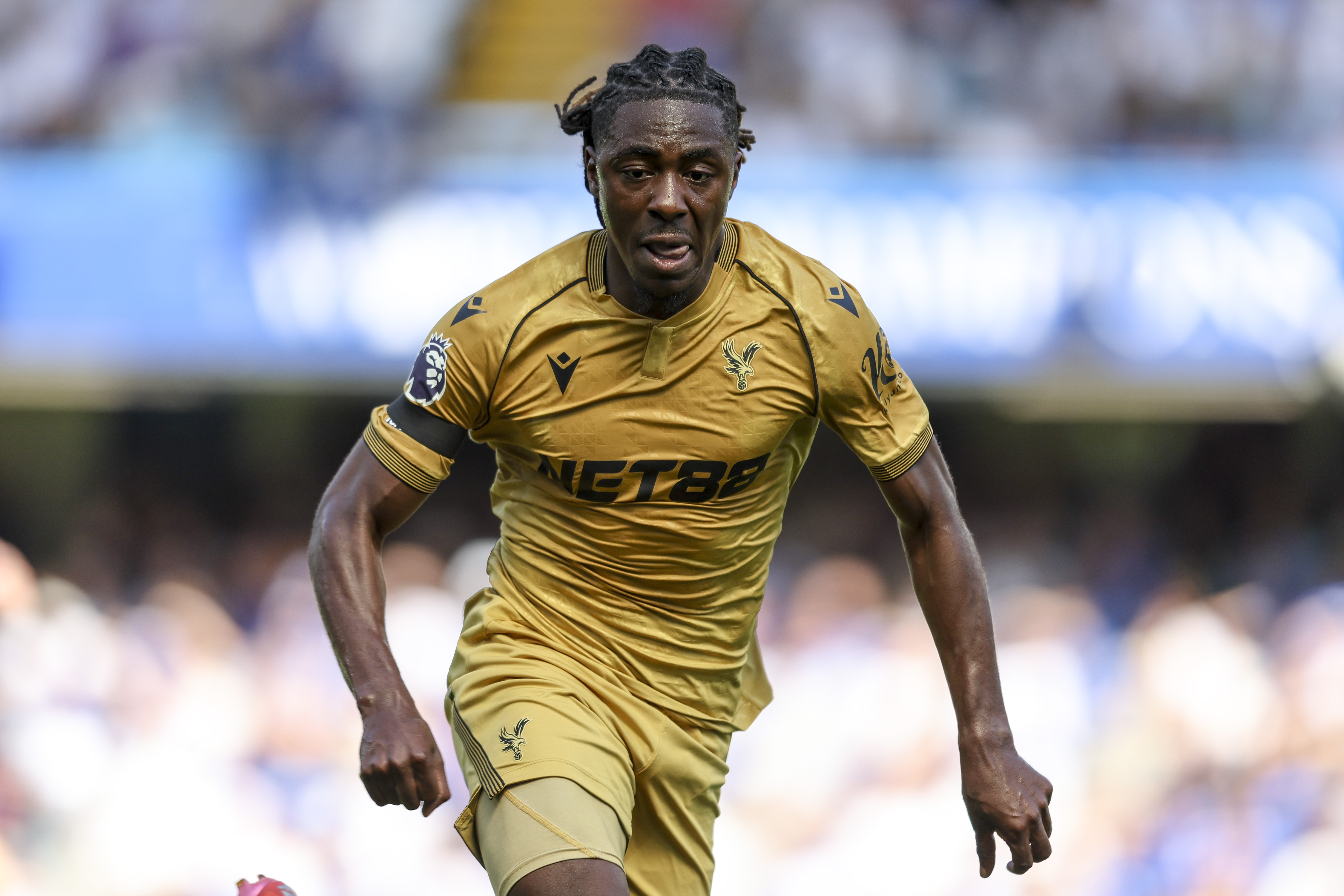 LONDON, ENGLAND - AUGUST 17: Eberechi Eze of Crystal Palace during the Premier League match between Chelsea and Crystal Palace at Stamford Bridge on August 17, 2025 in London, England. (Photo by Robin Jones/Getty Images)