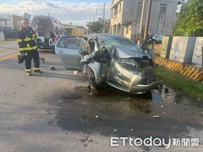 快訊／台東嚴重車禍！自小客車頭爛毀變形　2人一度受困命危