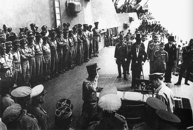 1945年9月2日，日本无条件投降签字仪式在停泊于东京湾的美国军舰&ldquo;密苏里号&rdquo;上举行。第二次世界大战至此结束。