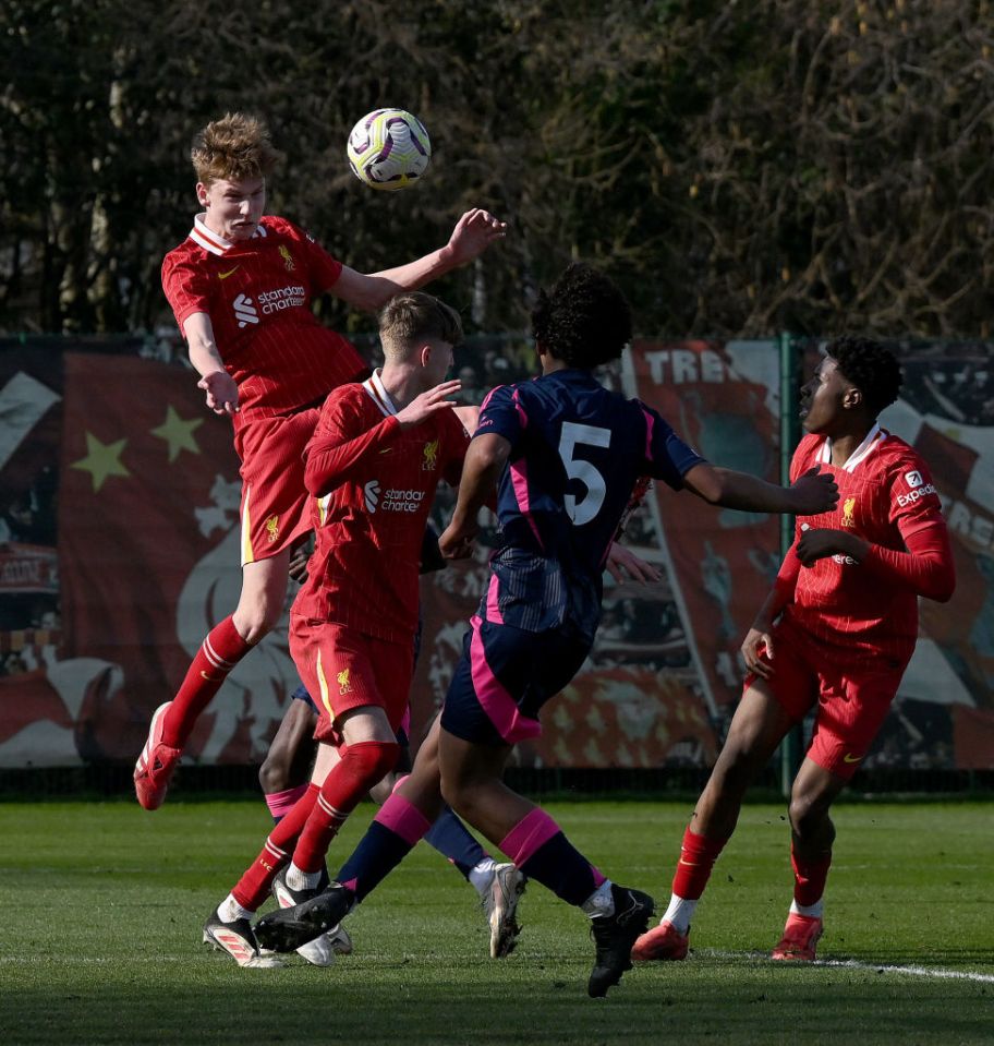 LIVERPOOL, ENGLAND - MARCH 08: (THE SUN OUT, THE SUN ON SUNDAY OUT) Isaac Moran of Liverpool heads the ball during the U18 PL game at AXA Training Centre on March 08, 2025 in Liverpool, England. (Photo by Nick Taylor/Liverpool FC/Liverpool FC via Getty Images)