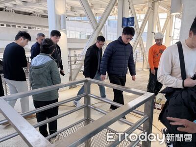 陸委會主委邱垂正首訪金門港旅運中心　視察全新通關大樓