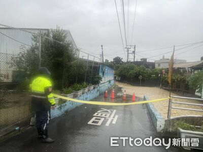 快訊／彰南路又淹了！道路成小河　警方急封路
