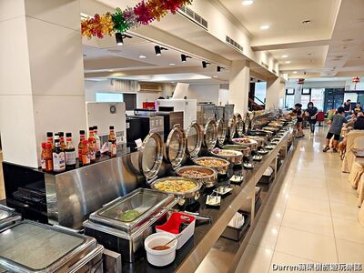 380元辦桌菜自助吧吃到飽！桃園平價牛排館　還有免費停車場