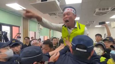 20公頃石虎棲地恐消失！鄉親怒嗆廢土場：撤案... 爆激烈推擠