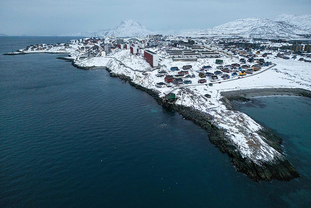 1月24日,格陵兰岛西部海岸线。(视觉中国)
