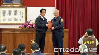 總統賴清德出席2026年首次署務會報　致贈各警察局年節加菜金