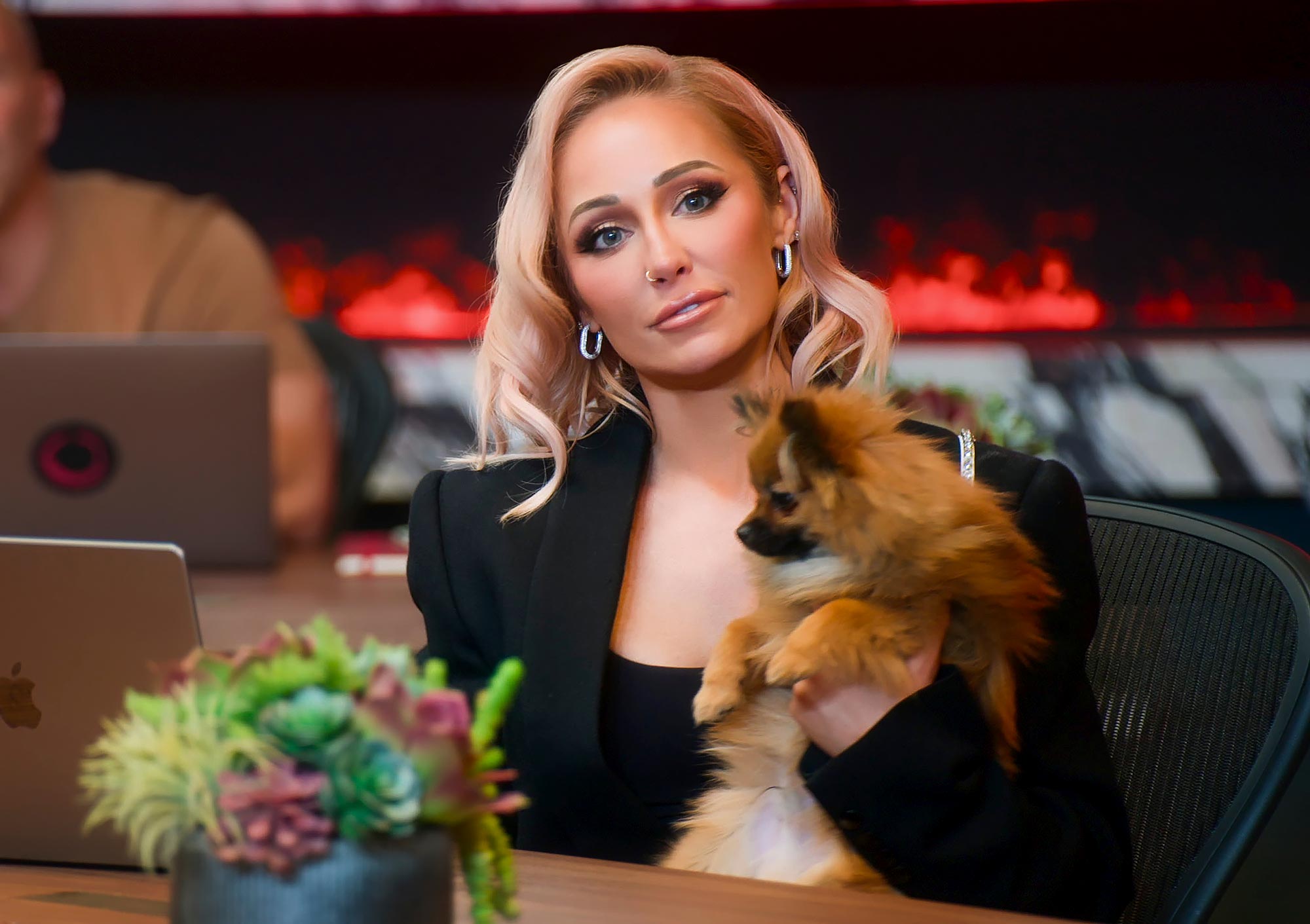 Selling Sunsets Mary Doesnt Think Emma Slept With a Married Man After Speaking With Her About What Actually Happened