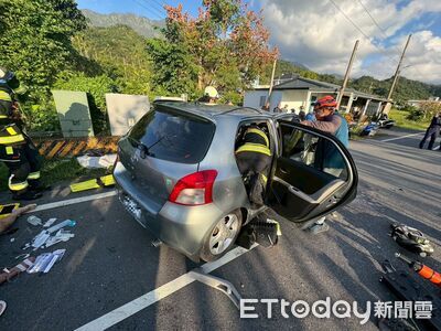 快訊／台東嚴重車禍！小客車自撞「車頭全毀」　祖孫重傷雙亡