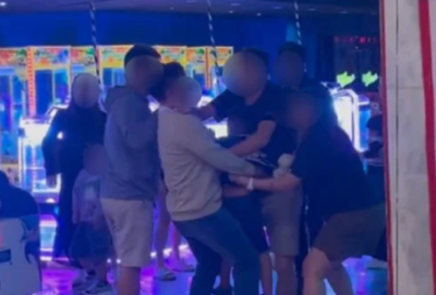 以為是親弟！大馬15歲少年拉錯人「被當人口販賣」　遭送警局