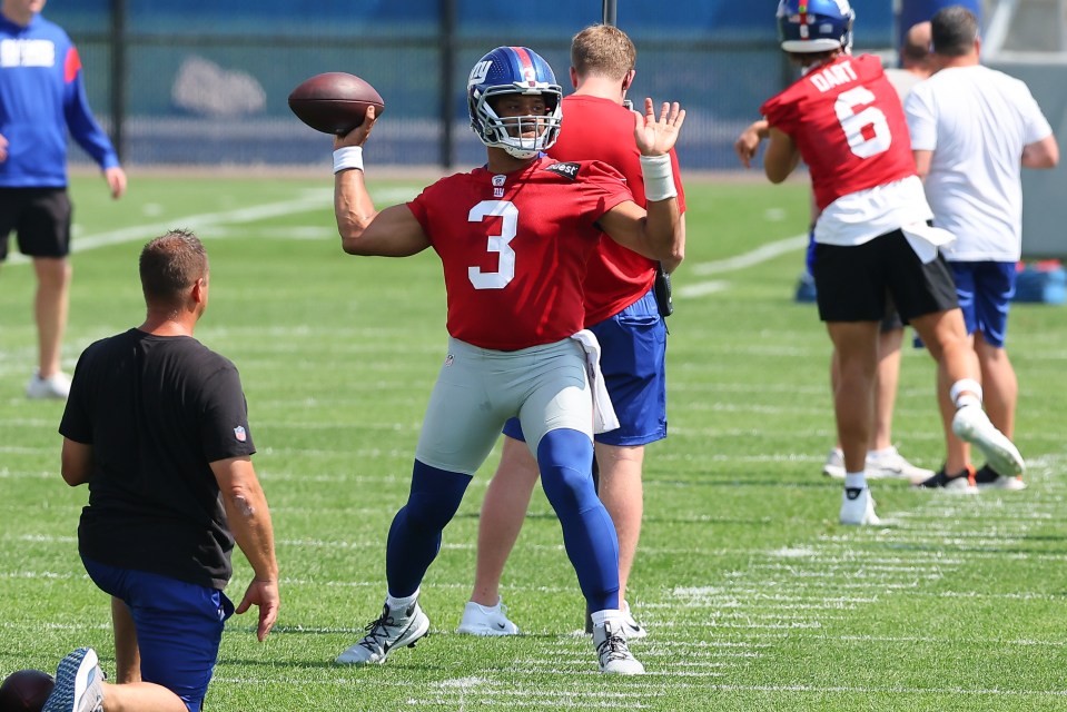 EAST RUTHERFORD, NJ- JUNE 12: Russell Wilson #3 of the New York Giants passes during New York Giants OTA practice on June 12, 2025 in East Rutherford, New Jersey. (Photo by Rich Graessle/Icon Sportswire via Getty Images)