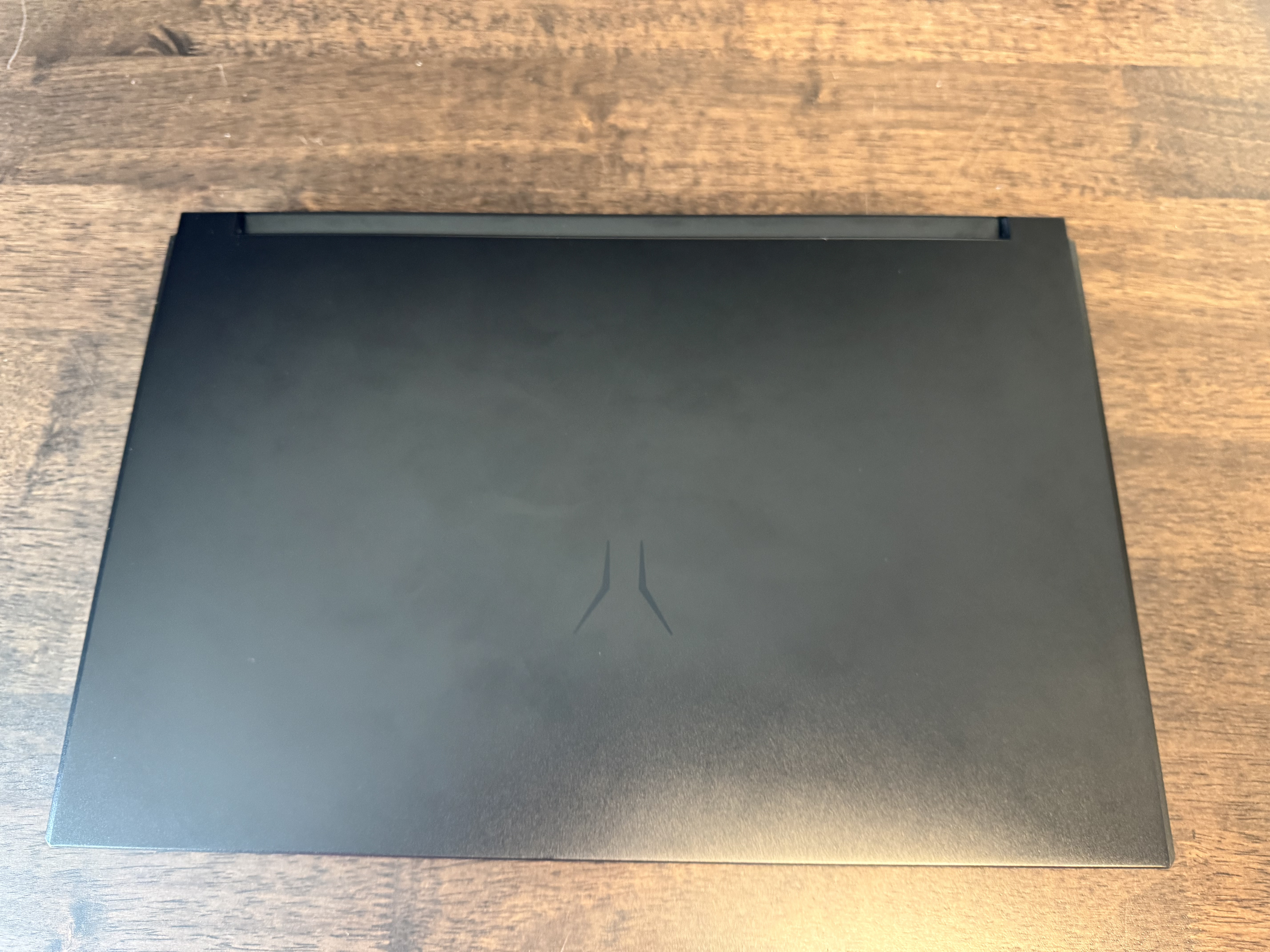 The Medion Deputy Erazer 15 P1 gaming laptop from the top