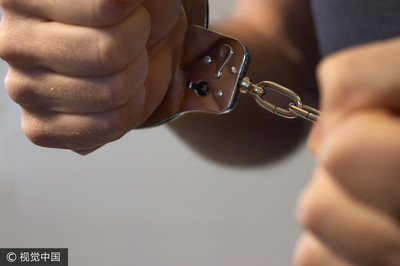 車手假釋秒賣帳戶、重返詐團　為賺1千元代價關2年