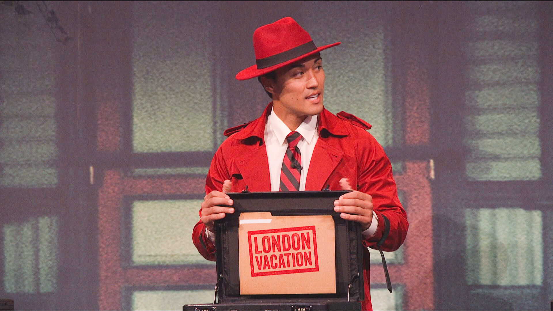 BB272717SG0022b Excl Zach Reveals Plans for 10K