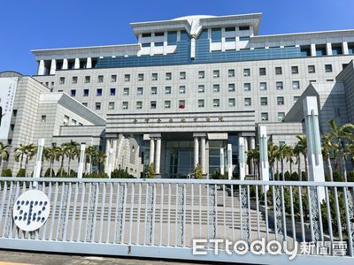 國小導師被控涉嫌偷拍女學生裙底、裝針孔！　台南地院駁回撤押