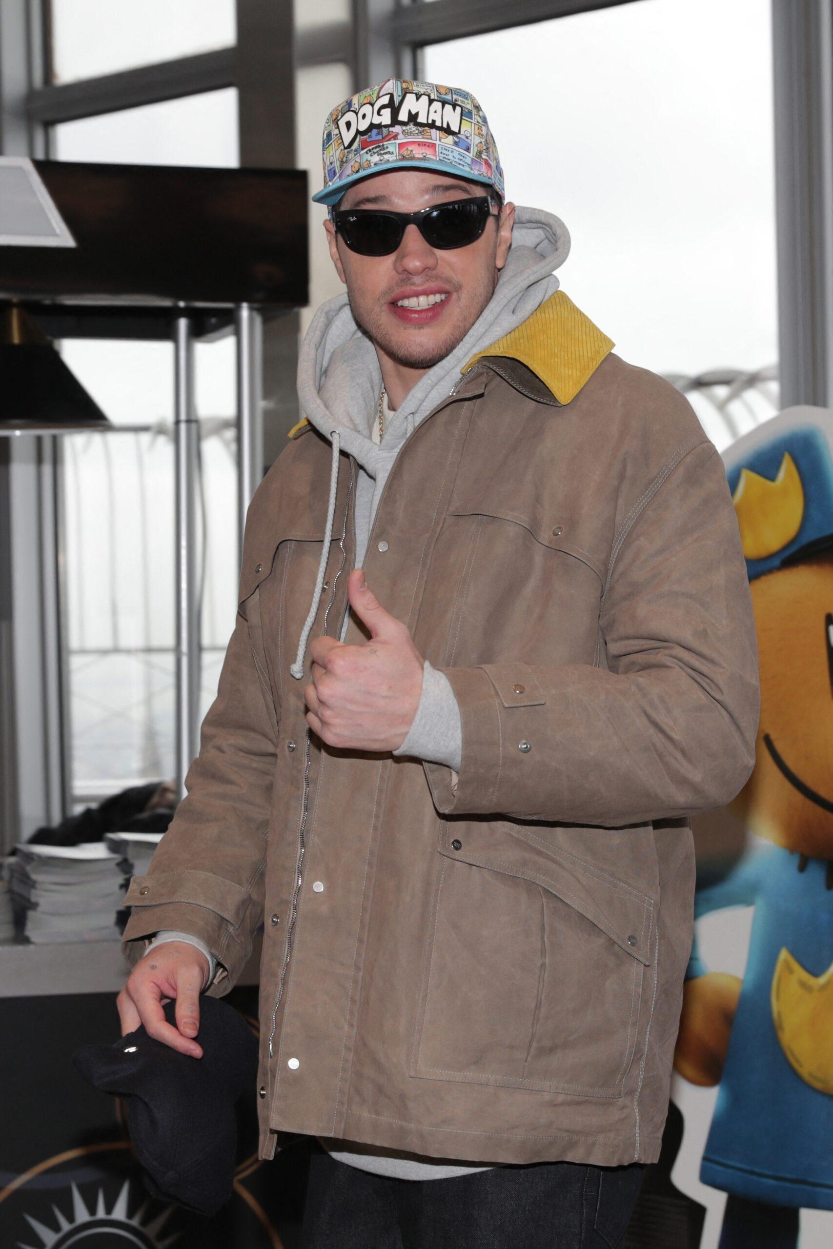 Pete Davidson giving thumbs up