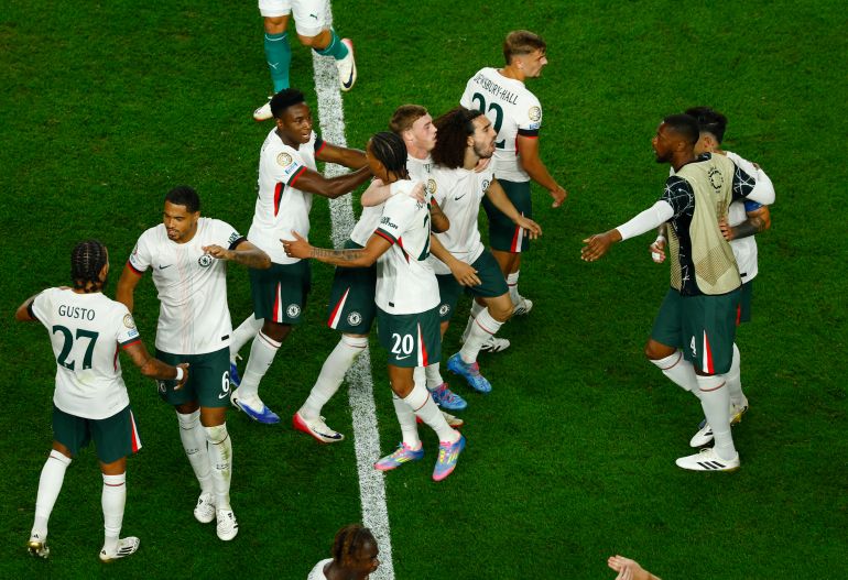 Soccer Football - FIFA Club World Cup - Quarter Final - Palmeiras v Chelsea - Lincoln Financial Field, Philadelphia, Pennsylvania, U.S. - July 4, 2025 Chelsea players celebrate after the match REUTERS/Susana Vera
