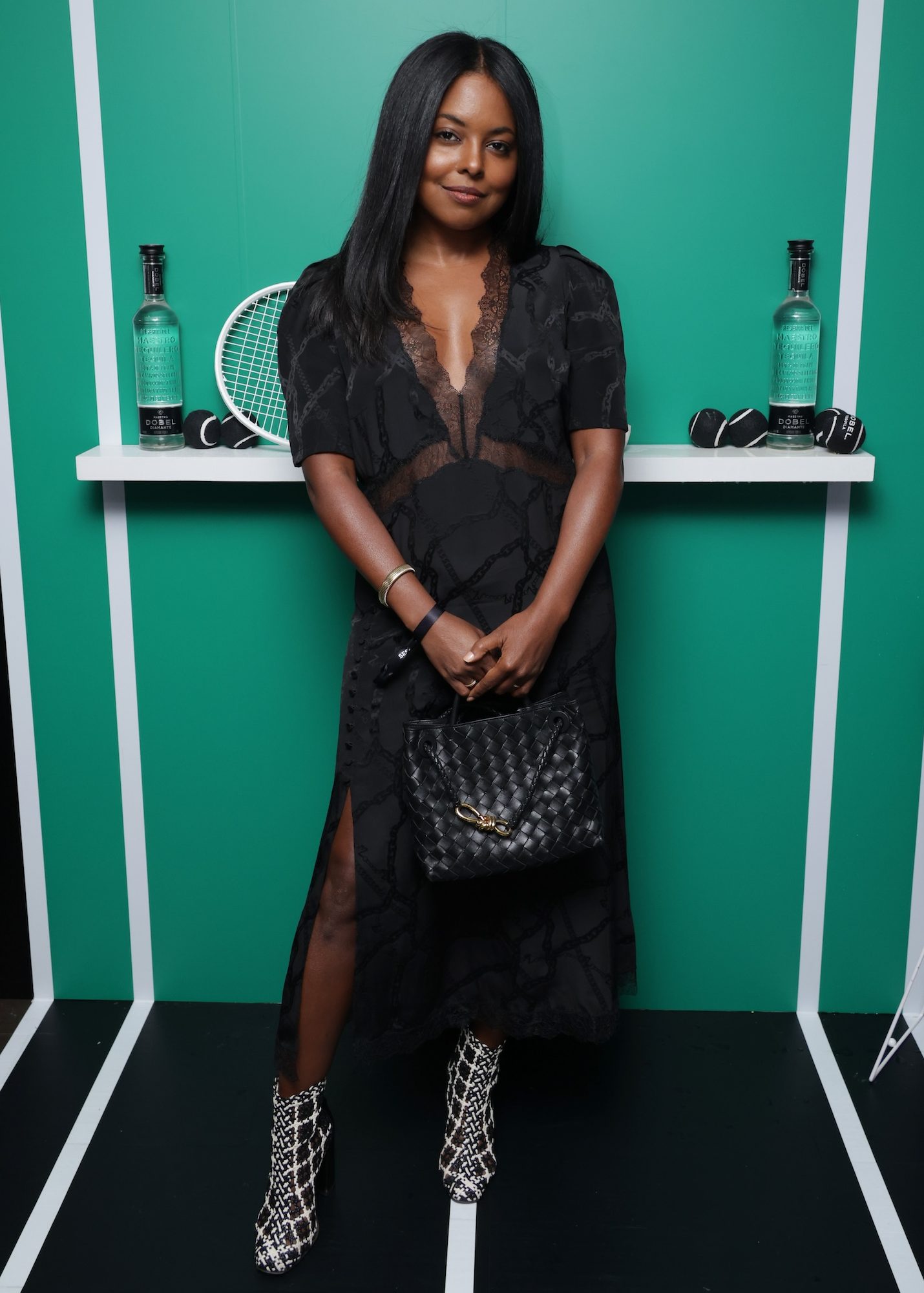 jonas20 surprise guests adrienne warren