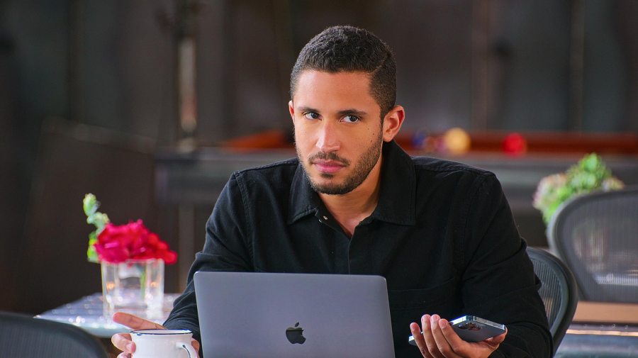 Which Selling the OC Stars Are And Aren t Returning for Season 4 After Oppenheim Group Exits Sean Palmieri