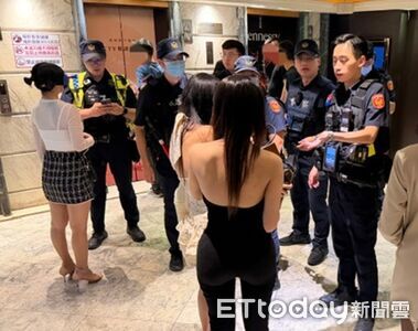 中秋連假來了！治安中壢警擴大臨檢KTV　裸背妹受檢超吸睛