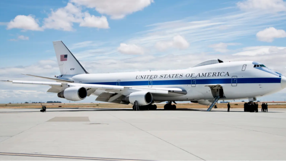 被称为&ldquo;末日飞机&rdquo;的波音E-4B军机