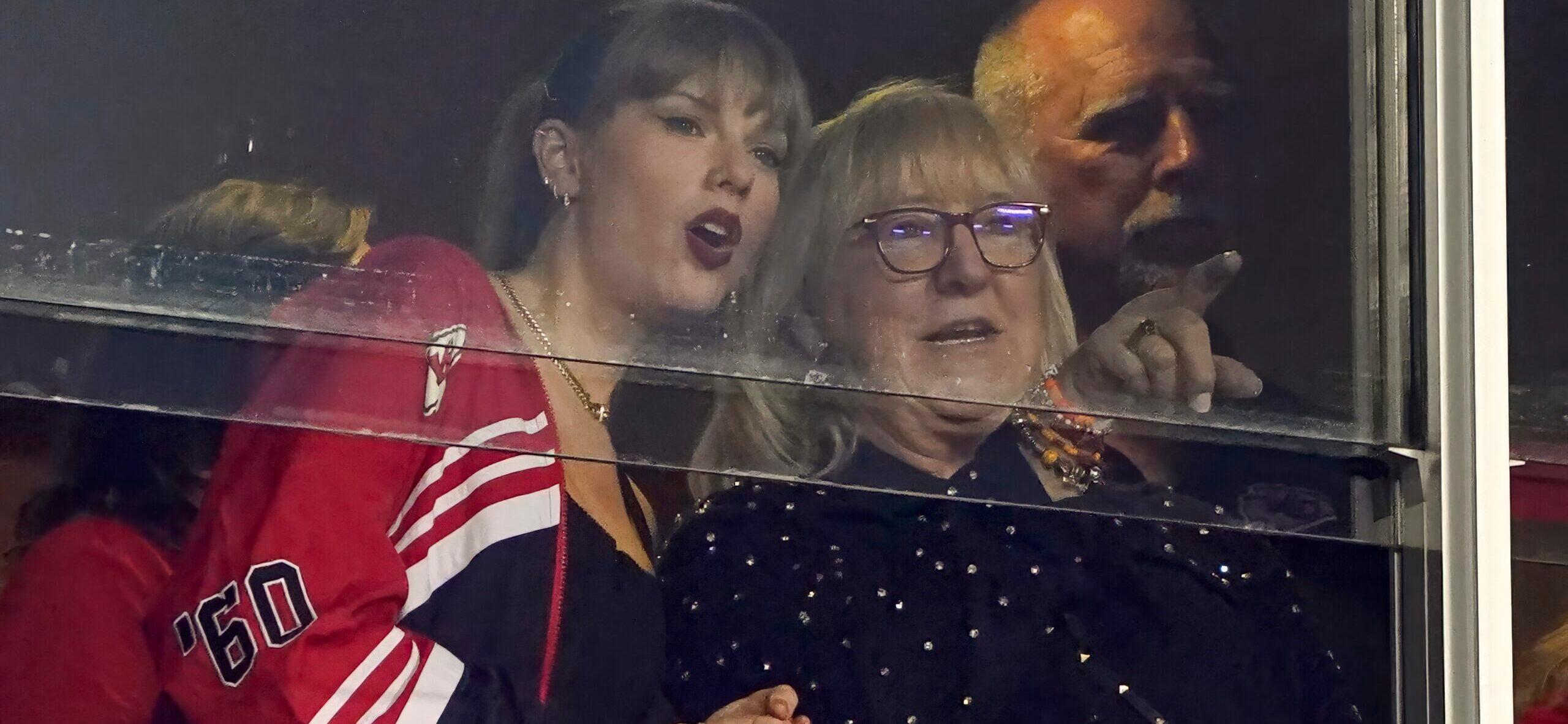 Donna Kelce, Taylor Swift.