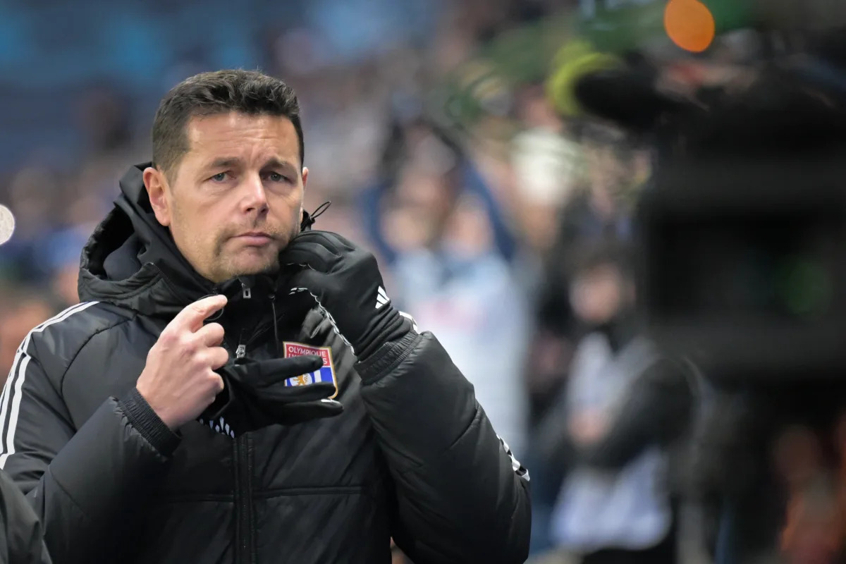 Lens predicted XI v Strasbourg: Pierre Sage with choices to make in defence