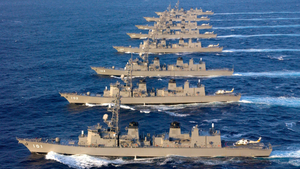 警钟已经敲响，悲剧不能重演。如果日本执意要开历史倒车，背弃和平发展的承诺，重走军国主义侵略扩张的邪路，破坏战后国际秩序，最终只能是自取灭亡。