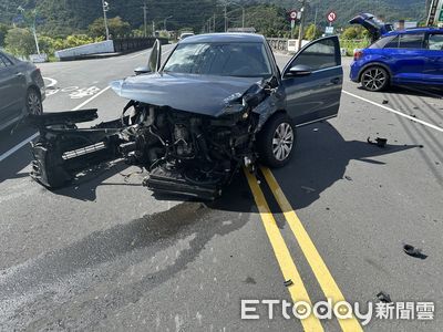 宜蘭三星鄉無號誌路口2車相撞！車頭撞毀4人輕傷　驚險瞬間曝