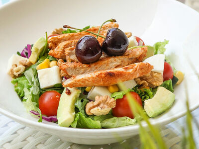 營養師提醒：真空即食雞胸沒加熱　小心肉毒桿菌素找上門