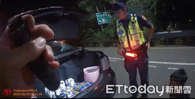 國中同學互揪買加強版毒咖啡包　一出大甲交流道即被逮