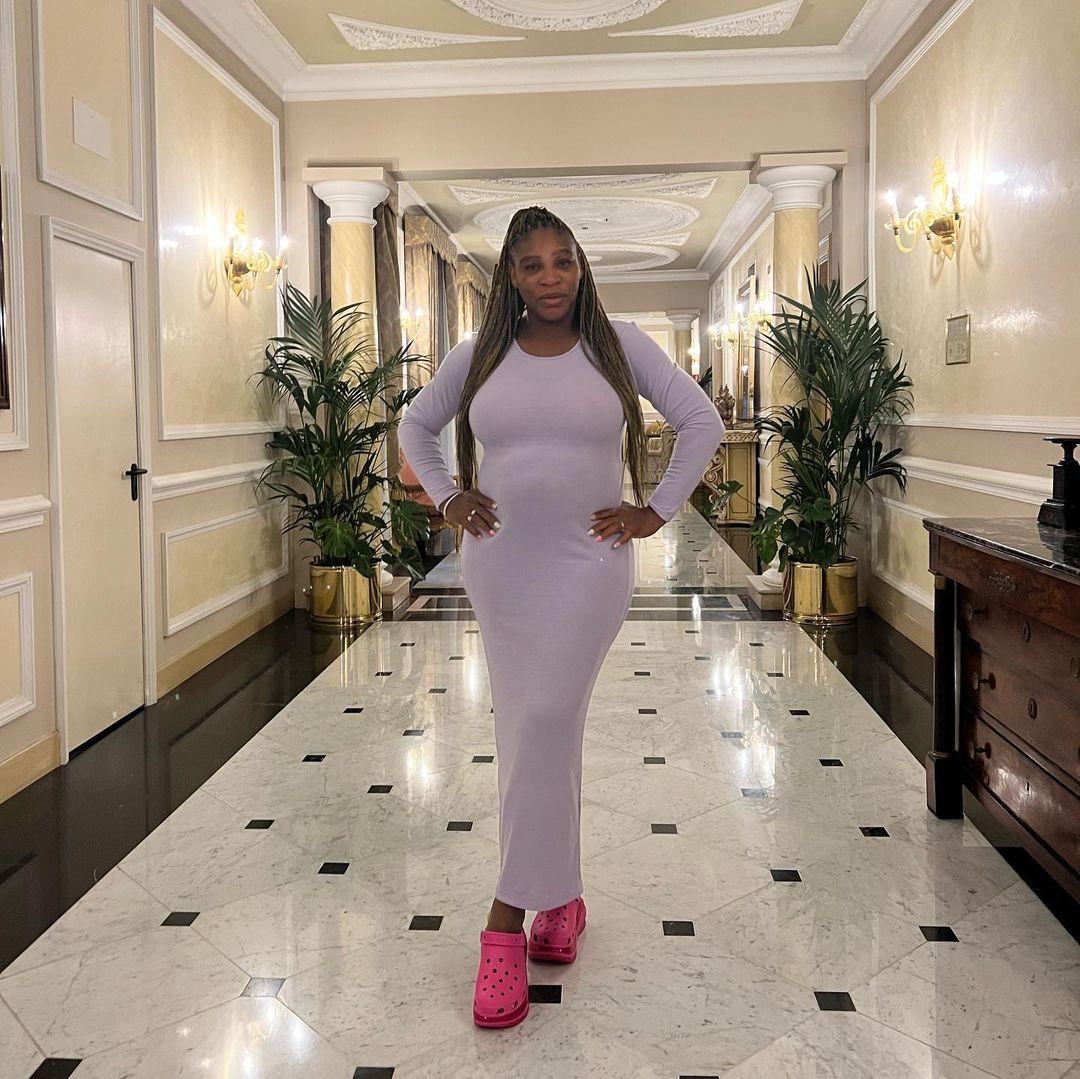 Serena Williams Enjoys Intimate Baby Moon With Husband Alexis Ohanian In Bump-hugging Dress