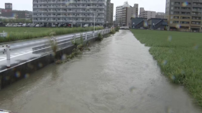 福岡2男女「遭暴漲河水沖走」失蹤　破紀錄大雨轟日本九州