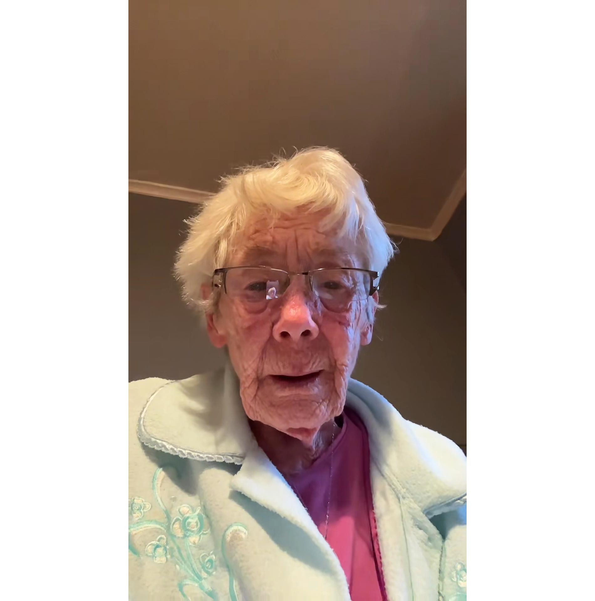 TikToker Epic Gamer Grandma Dies at Age 78