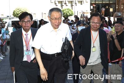 柯文哲作證拒答卻停不住嘴　與小沈不談京華城「聽他講前女友」