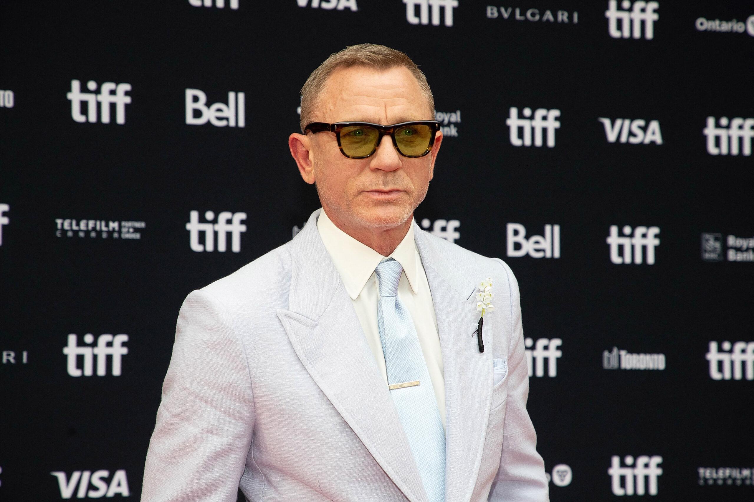Daniel Craig