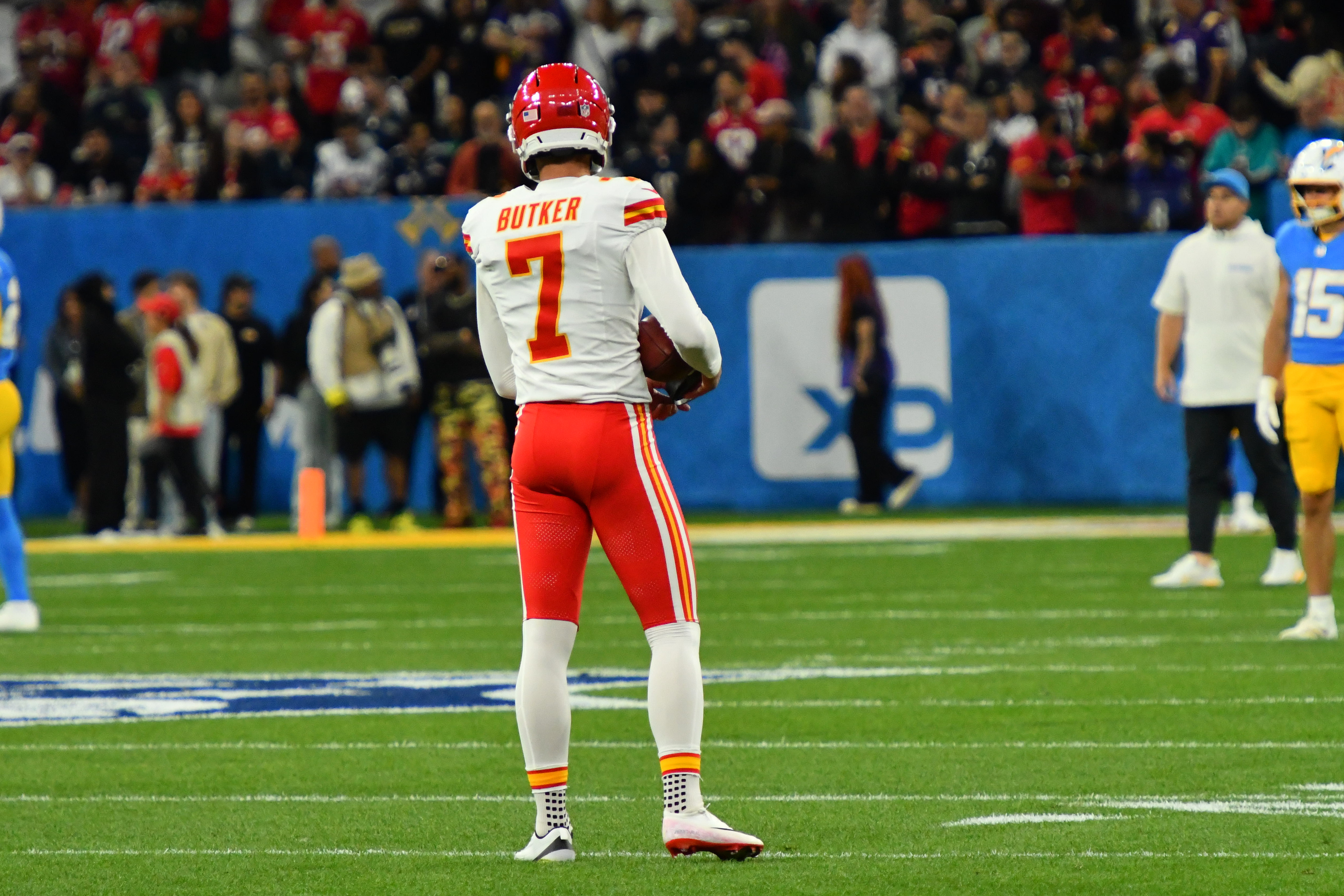 SAO PAULO, BRAZIL - SEPTEMBER 5: Kansas City Chiefs kicker Harrison Butker #7 warms up during the prior to an NFL game between Los Angeles Chargers and Kansas City Chiefs on September 05, 2025, at Corinthians Arena in Sao Paulo, Brazil. (Photo by Leandro Bernardes/PxImages/Icon Sportswire via Getty Images)