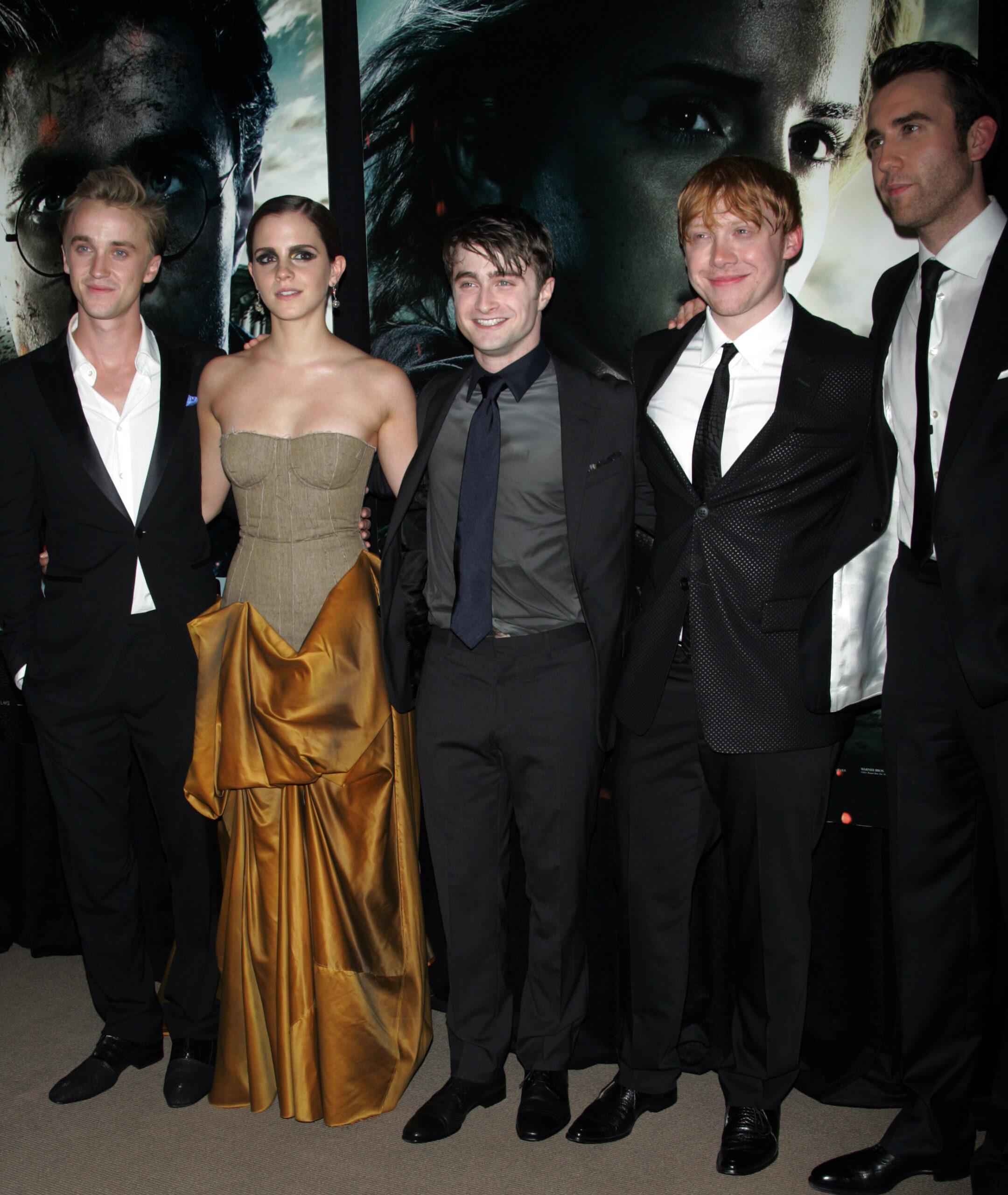 (L-R) Tom Felton, Emma Watson, Daniel Radcliffe, Rupert Grint and Matthew Lewis arrive for the premiere of "Harry Potter and the Deathly Hallows - Part 2" at Avery Fisher Hall, Lincoln Center in New York on July 11, 2011.