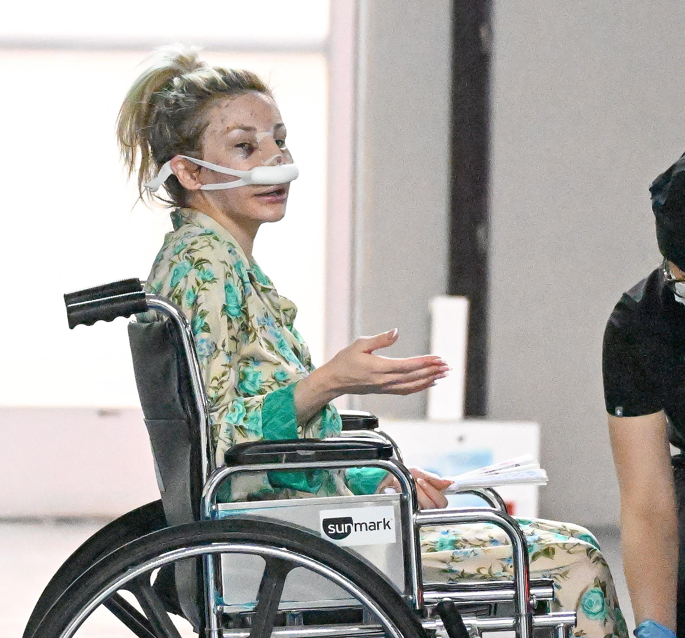 ourtney Stodden leaving Beverly Hills Dr. Motykies office after apparent rhinoplasty