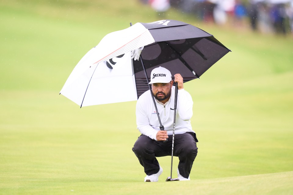 PORTRUSH, NORTHERN IRELAND - JULY 17: JJ Spaun of United States on the 10th hole during day one of The 153rd Open Championship at Royal Portrush Golf Club on July 17, 2025 in Portrush, Northern Ireland. (Photo by Pedro Salado/Getty Images)