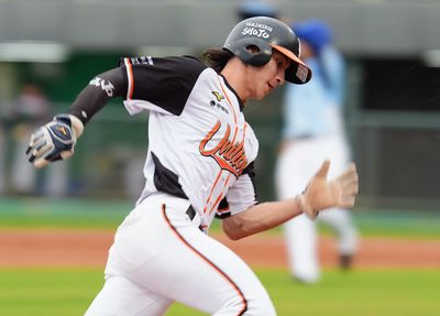 林佳緯關鍵失誤失分！ 悍將2：1勝 獅全年第一遭兄弟超車